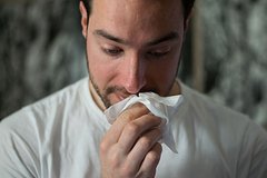 Вирусолог рассказала об опасных отличиях гриппа от ОРВИ